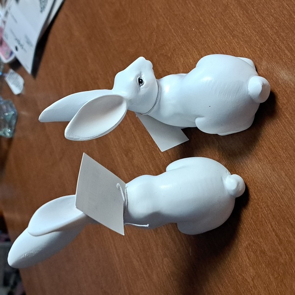 White Ceramic Rabbit Figurines - Picture 5 of 5
